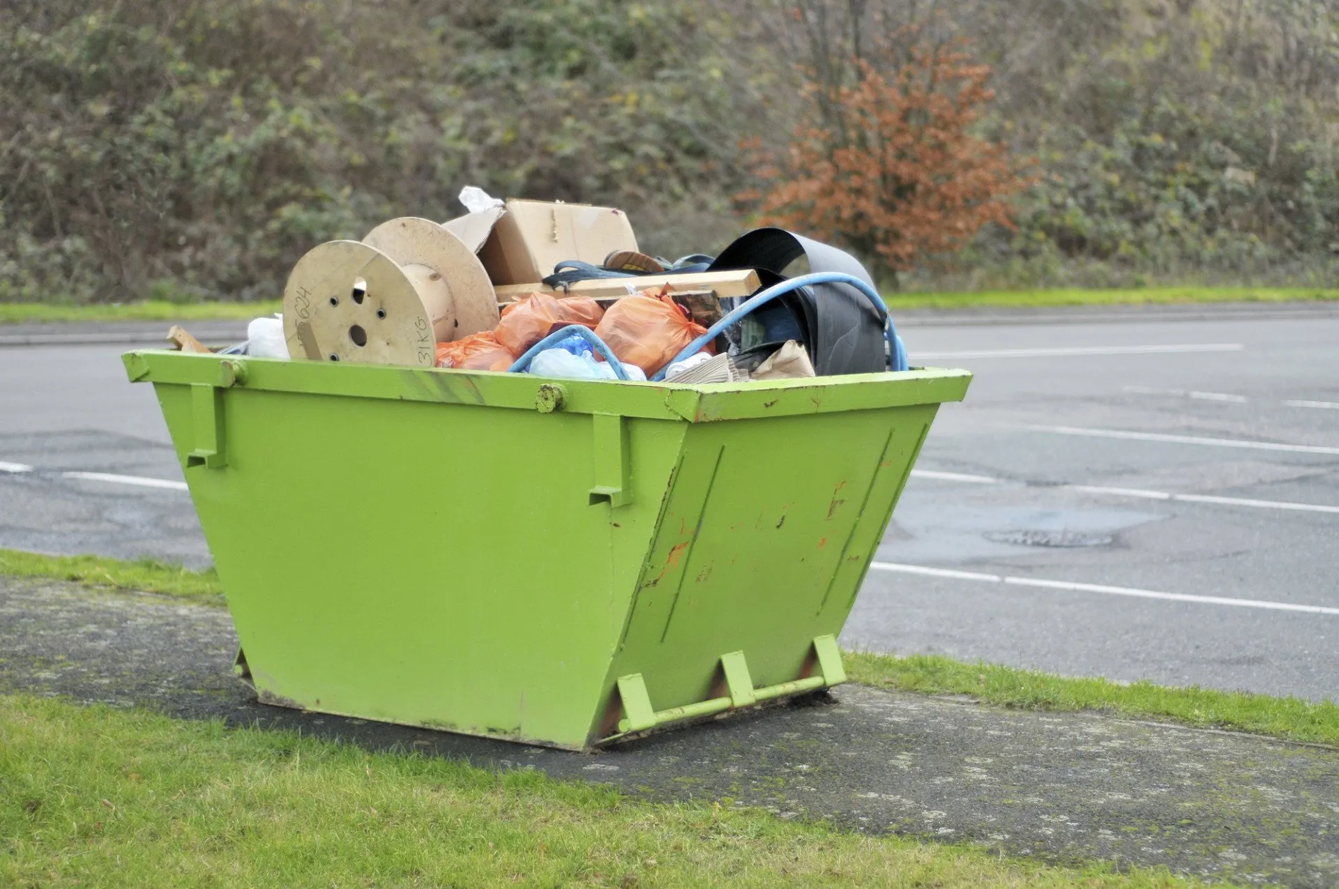 Bin Hire Services: Simplifying Waste Management for You