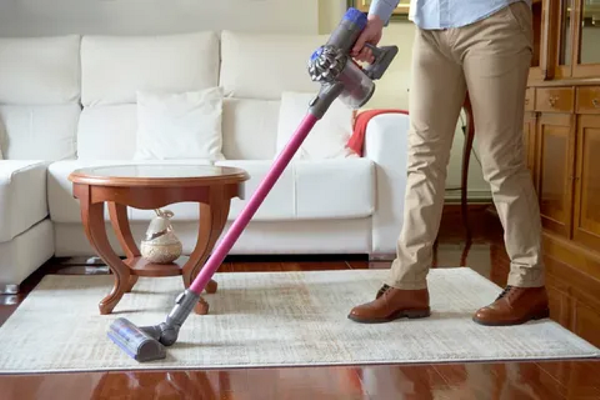 Can I Use My Cordless Vacuum Cleaner While It’s Charging?