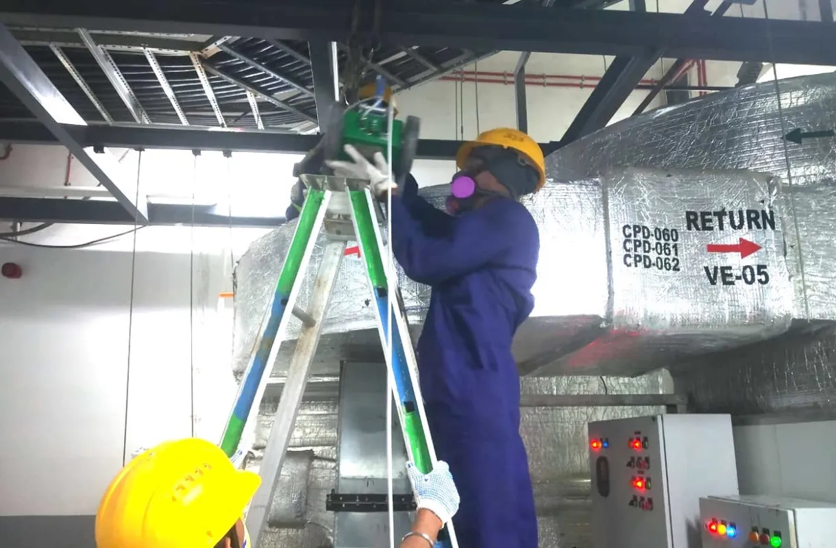 Combining Air Conditioning Duct Cleaning and Asbestos Mitigation for a Healthier Home